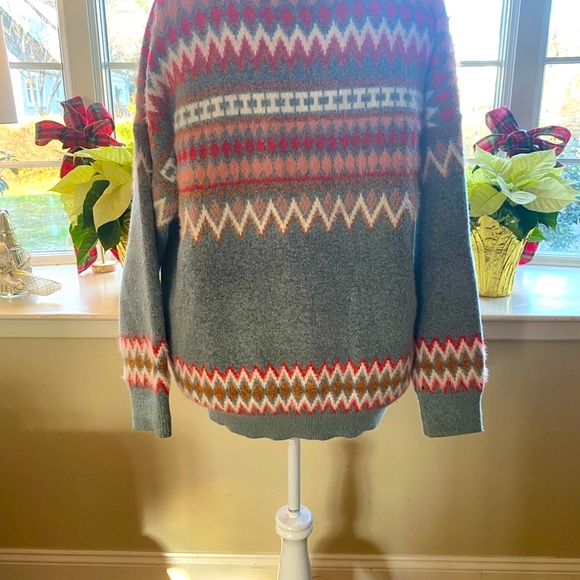 Pink and Gray Fair Isle Patterned Sweater 🩷🩷🩷 - Picture 10 of 14